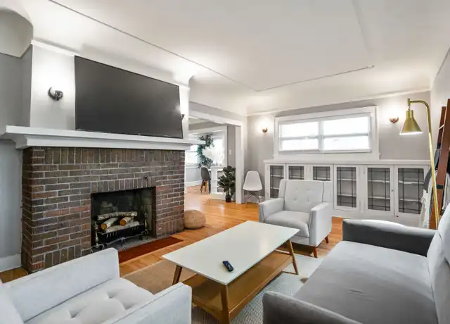 Property at 2863 N Frederick Ave Unit 2863 Frederick, Milwaukee, WI, 53211, 5 beds, 1 bath, [object Object]