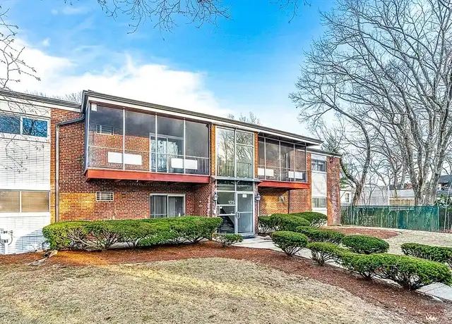 Property at 125 Grove St, West Roxbury, MA, 02132, 1 bed, 1 bath, [object Object]