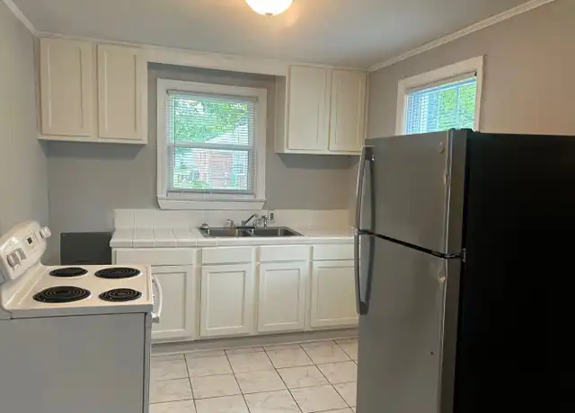 Property at 2242 Ervin St, Columbia, SC, 29204, 2 beds, 1 bath, [object Object]