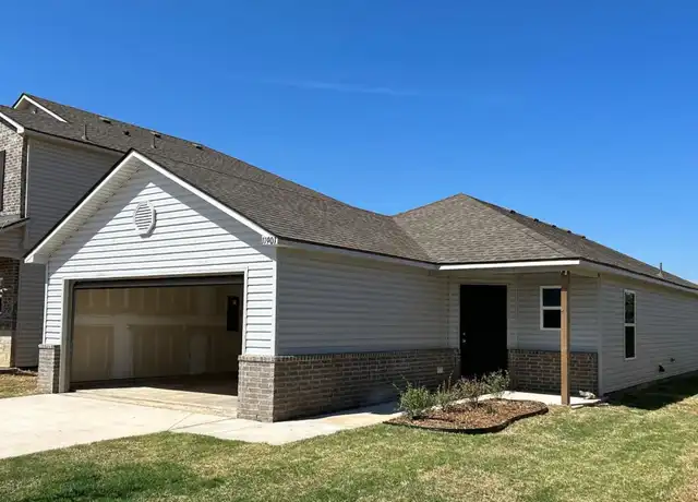 Property at 11901 Kameron Way, Yukon, OK, 73099, 4 beds, 2 baths, [object Object]