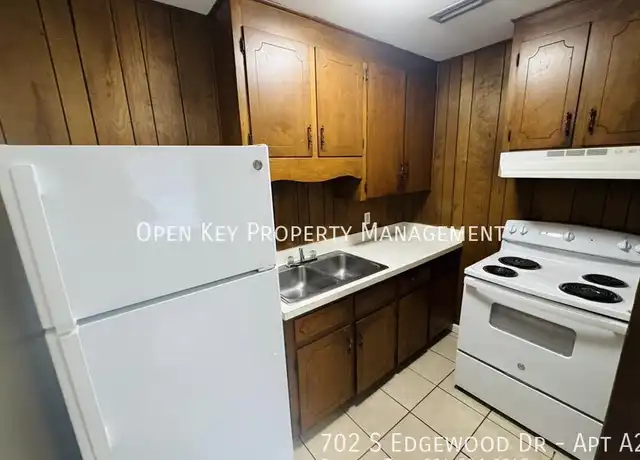 Property at 702 S Edgewood Dr Unit A2, Dothan, AL, 36301, 1 bed, 1 bath, [object Object]