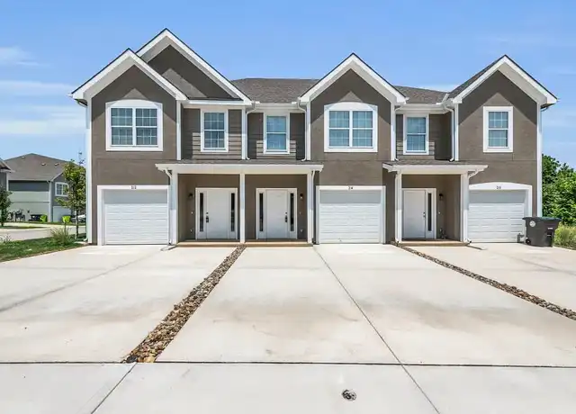 Property at 834 Autumn Woods Dr, VLG LOCH LOYD, MO, 64012, 3 beds, 2.5 baths, [object Object]