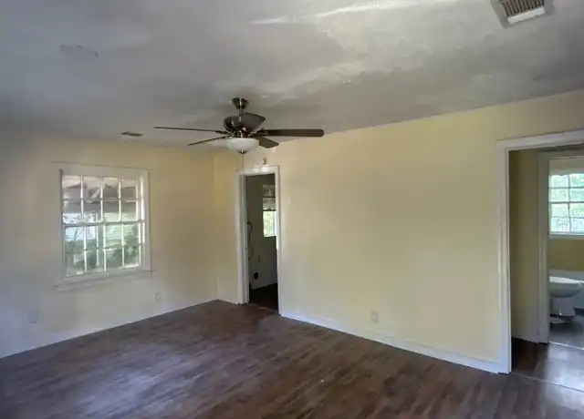 Property at 421 Fielding Ave, Jackson, MS, 39212, 2 beds, 1 bath, [object Object]
