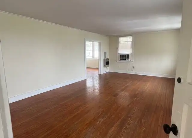 Property at 1020 Short St, New Orleans, LA, 70118, 2 beds, 1 bath, [object Object]