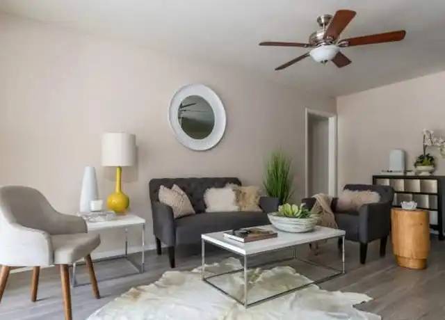 Property at 1330 Winding Brook Ln Unit 1235, Dallas, TX, 75208, 1 bed, 1 bath, [object Object]