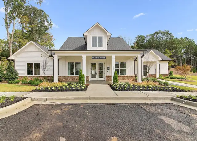 Photo of 10 Bridgestone Cir, Conyers, GA 30013
