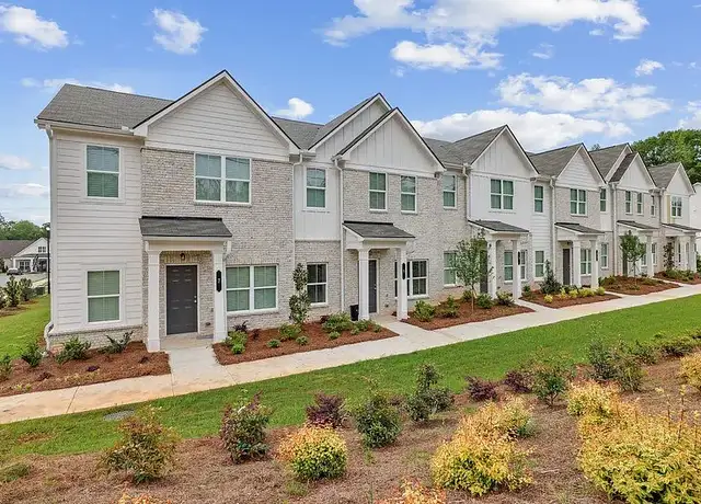 Photo of 10 Bridgestone Cir, Conyers, GA 30013