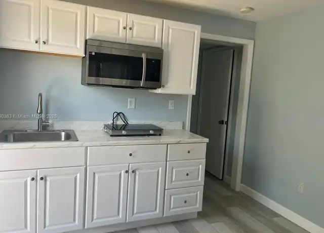 Property at 14155 SW 163rd Ter Unit 2, Miami, FL, 33177, 1 bed, 1 bath, [object Object]