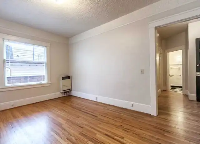 Property at 814 NW 22nd Ave, Portland, OR, 97210, 1 bed, 1 bath, [object Object]