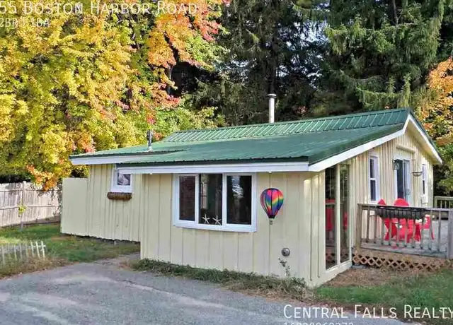 Property at 55 Boston Harbor Rd, Dover, NH, 03820, 2 beds, 1 bath, [object Object]