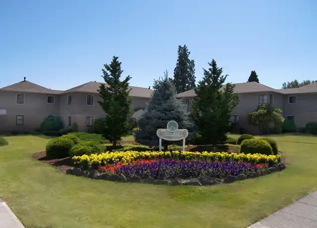 Property at 525-805 SE 41st Ave #14, Portland, OR, 97214, 1 bed, 1 bath, [object Object]