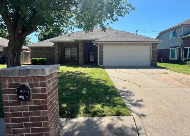 Property at 1004 Earl a Rodkey Dr, Edmond, OK, 73003, 3 beds, 2 baths, [object Object]