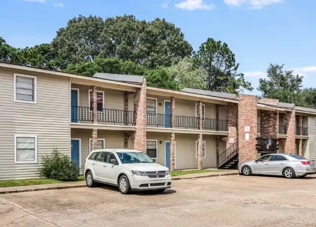 Property at 815 Martin Luther King Jr Dr, Lafayette, LA, 70501, 2 beds, 1 bath, [object Object]