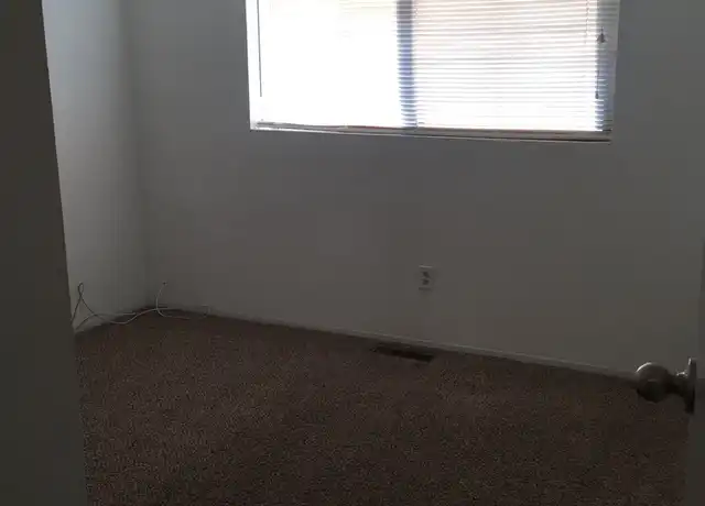 Property at 1205 W Ivy Ave Unit 103, Moses Lake, WA, 98837, 2 beds, 1 bath, [object Object]