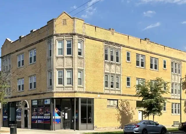 Property at 3533 W Fullerton Ave Unit 5, Chicago, IL, 60647, 2 beds, 1 bath, [object Object]