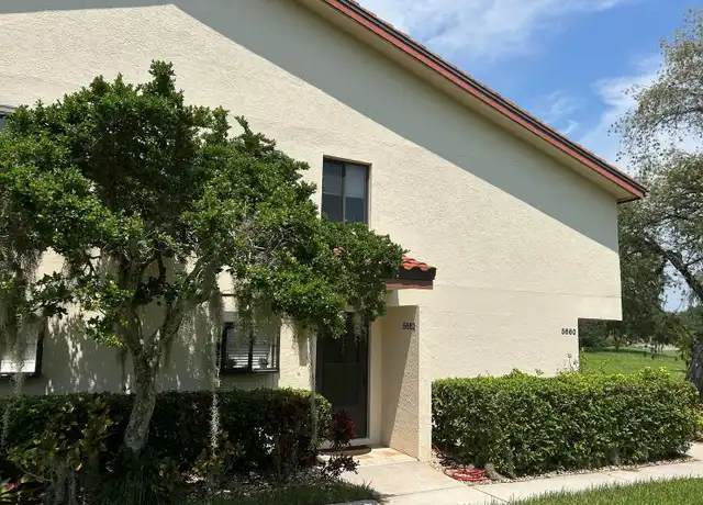 Property at 5662 Gardens Dr #104, Sarasota, FL, 34243, 2 beds, 2 baths, [object Object]