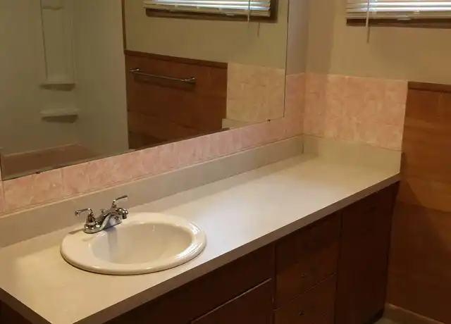 Property at 110 Sweeting St, Syracuse, NY, 13203, 3 beds, 1.5 baths, [object Object]