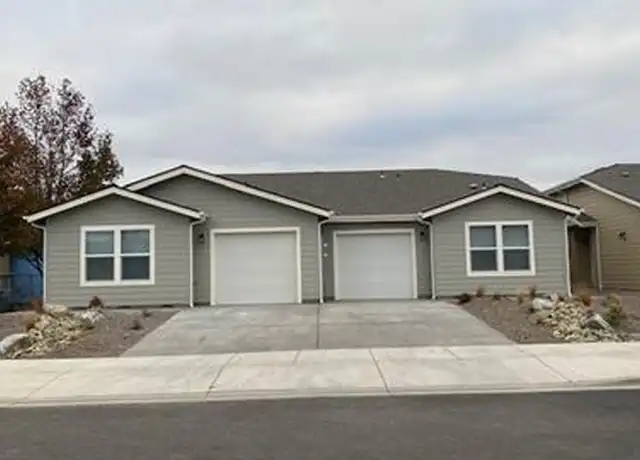 Property at 1841 Hubbard Ln, Grants Pass, OR, 97527, 1 bed, 1 bath, [object Object]