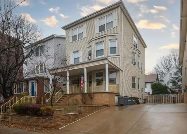 Property at 97 W 39th St Unit 2, Bayonne, NJ, 07002, 3 beds, 1 bath, [object Object]