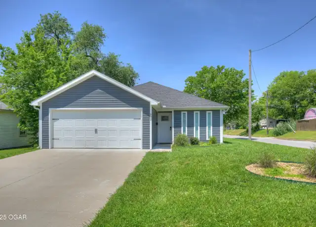 Property at 602 S Patterson Ave, Joplin, MO, 64801, 3 beds, 2 baths, [object Object]