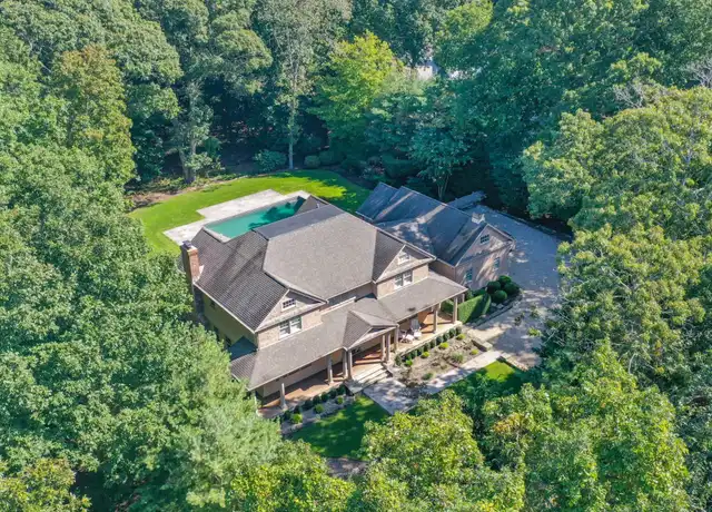 Property at 9 Fairway Ct, Sag Harbor, NY, 11963, 5 beds, 4.5 baths, [object Object]