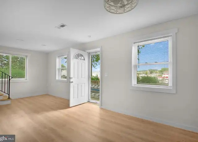 Property at 6064 Drum Point Rd, Deale, MD, 20751, 3 beds, 2 baths, [object Object]