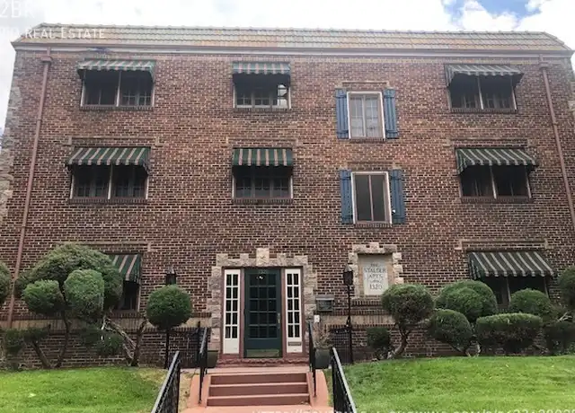 Property at 1320 York St Unit 28, Denver, CO, 80206, 2 beds, 1 bath, [object Object]