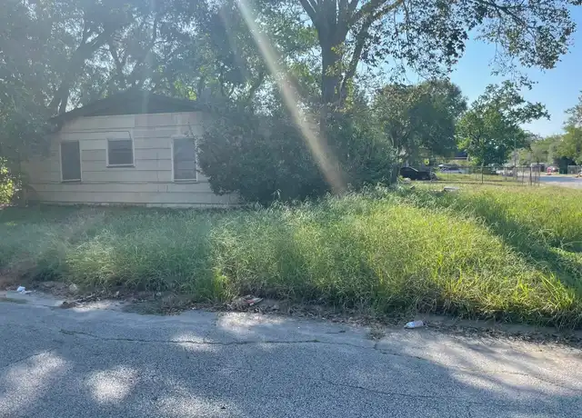 Property at 5782 Belcrest St, Houston, TX, 77033, 3 beds, 1 bath, [object Object]