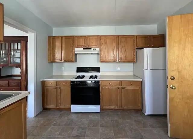 Property at 257 Belgrade Ave Unit 3, Boston, MA, 02131, 3 beds, 1 bath, [object Object]