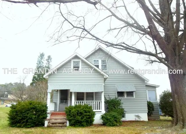 Property at 142 Horner Ln, Salem, VA, 24153, 4 beds, 1.5 baths, [object Object]