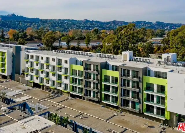 Property at 11036 Moorpark St Unit 410, North Hollywood, CA, 91602, 1 bed, 1 bath, [object Object]
