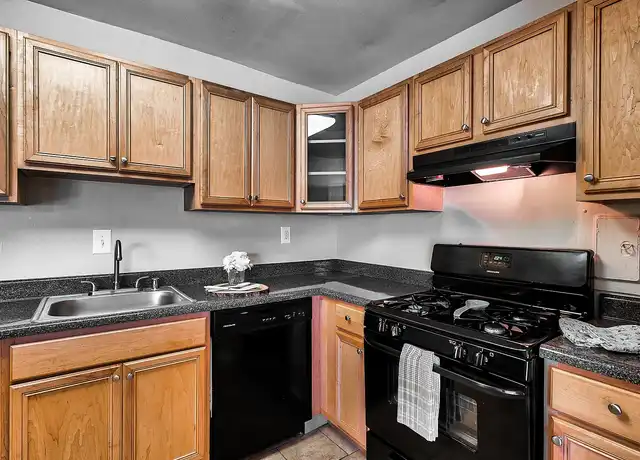 Property at Spring Ridge Apartments - 374 N Summit Ave, Gaithersburg, MD, 20877, 1-3 bed, 1-2 bath, [object Object]