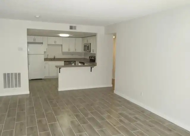 Property at 7521 Dolonita Dr, Tampa, FL, 33615, 2 beds, 1 bath, [object Object]