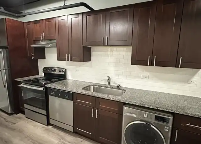 Property at 725 St Johns Ave, Highland Park, IL, 60035, 1 bed, 1 bath, [object Object]