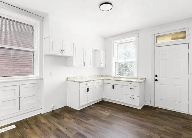 Property at 4476 Margaretta Ave, Saint Louis, MO, 63115, 4 beds, 2 baths, [object Object]