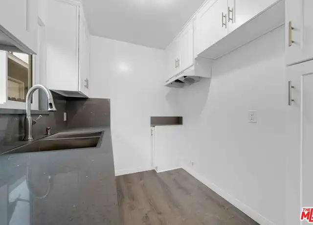 Property at 1712 N Hollywood Way Unit C, Burbank, CA, 91505, 1 bed, 1 bath, [object Object]
