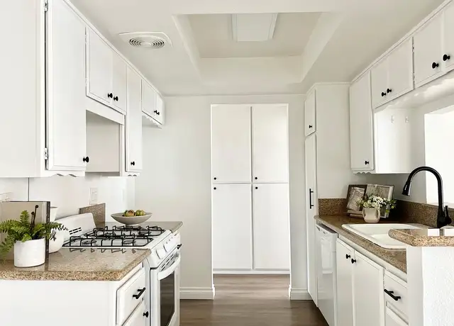 Photo of 2828 W Lincoln Ave, Anaheim, CA 92801