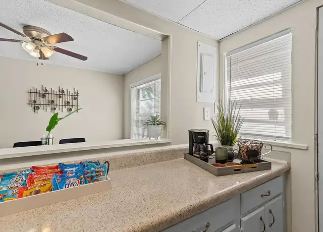 Property at Townhomes at South Highlands - 1103 Dudley Dr, Shreveport, LA, 71104, 1 bed, 1 bath, [object Object]