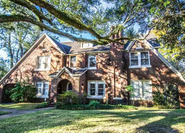 Property at 2370 Harrison St, Beaumont, TX, 77702, 4 beds, 3 baths, [object Object]