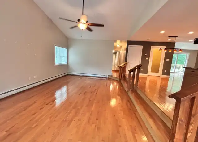 Property at 124 Blue Mountain Rd, Saugerties, NY, 12477, 3 beds, 2.5 baths, [object Object]