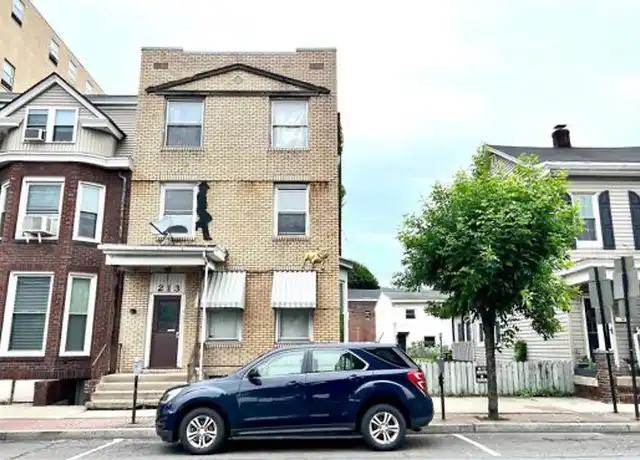 Property at 213 E Broad St Unit 3, Tamaqua, PA, 18252, 1 bed, 1 bath, [object Object]