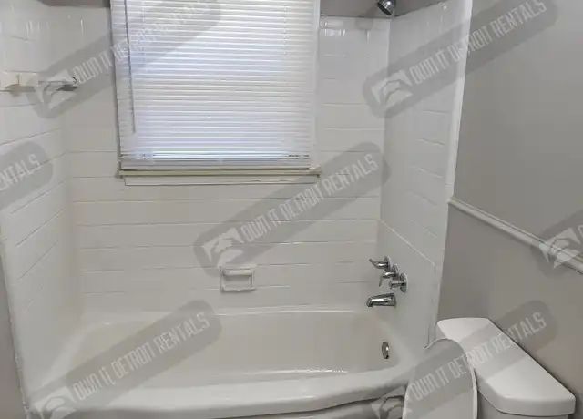 Property at 8524 Schaefer Hwy, Detroit, MI, 48228, 2 beds, 1 bath, [object Object]