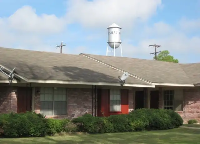 Property at 1235 11th St Unit 5, Hempstead, TX, 77445, 2 beds, 1 bath, [object Object]
