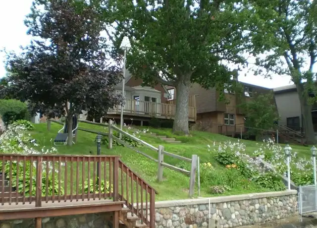 Property at 2913 Lansdowne Rd, Waterford, MI, 48329, 2 beds, 1 bath, [object Object]