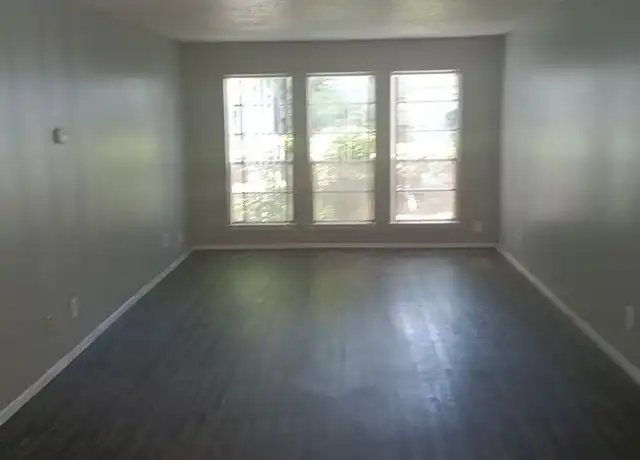 Property at 2423 E 55th Pl Unit 41, Tulsa, OK, 74105, 1 bed, 1 bath, [object Object]