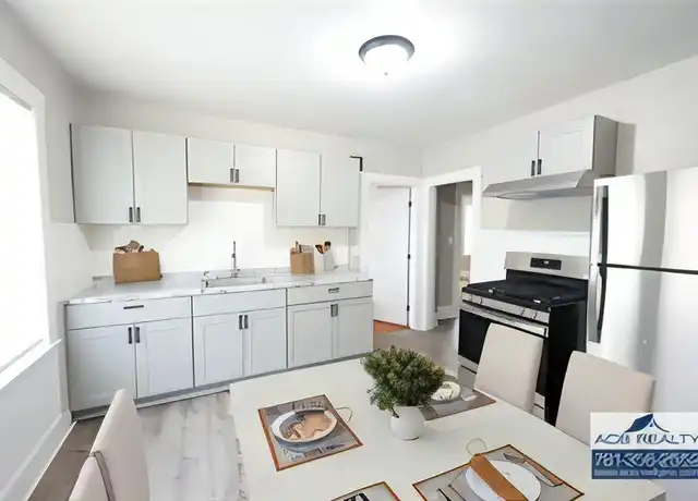 Property at 8 Mattakeeset St Unit 1, Boston, MA, 02136, 3 beds, 1 bath, [object Object]