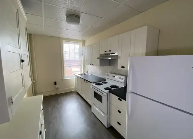 Property at 162 E Market St, York, PA, 17401, 2 beds, 1 bath, [object Object]