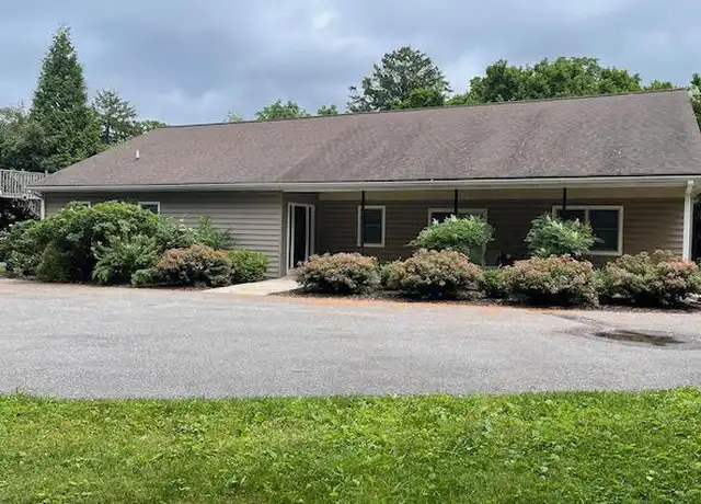 Property at 958 Old Wilmington Rd, Hockessin, DE, 19707, 3 beds, 2 baths, [object Object]
