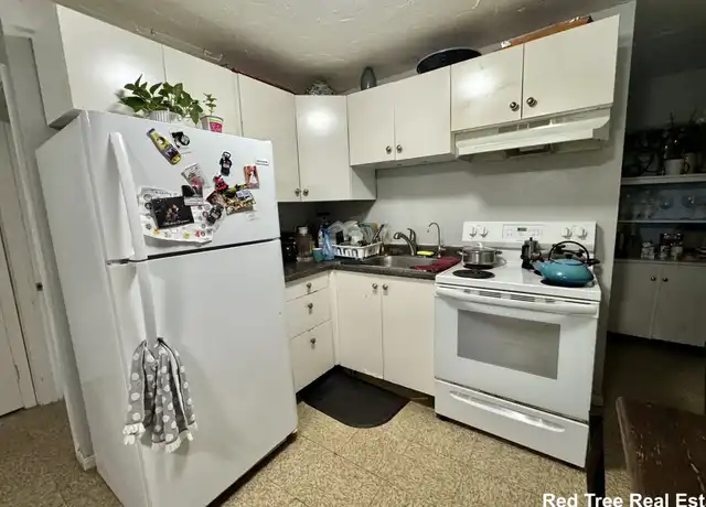Property at 68 Readville St Unit A, Hyde Park, MA, 02136, 2 beds, 1 bath, [object Object]