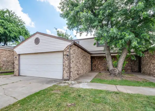 Property at 3508 Wynn Cir Unit 3508, Edmond, OK, 73013, 3 beds, 2 baths, [object Object]